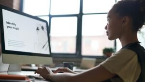 How to Earn Money Online as a Student in 2026